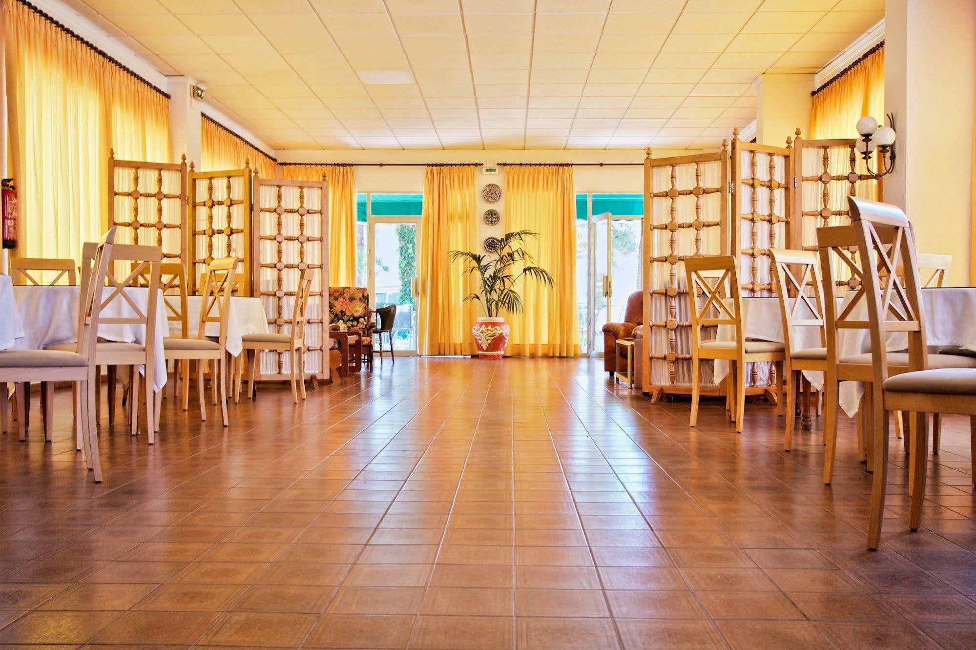 Hotel Tramontana Benicassim Exterior photo